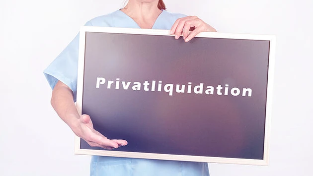 Privatliquidation_Zahnarzt_Tafelschild_181518347-CS.jpg (Bild: HNFOTO - stock.adobe.com)